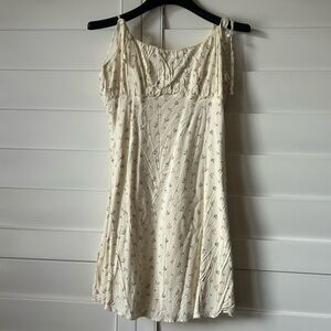 Forever 21 Cream Floral Mini Dress